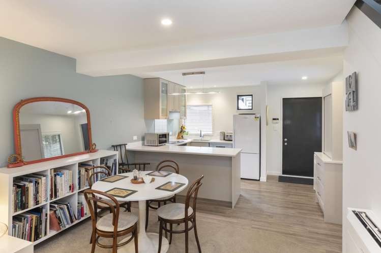 4/56 Hewitts Road Merivale_9