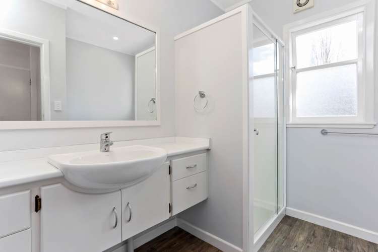 142 Lynwood Road New Lynn_13