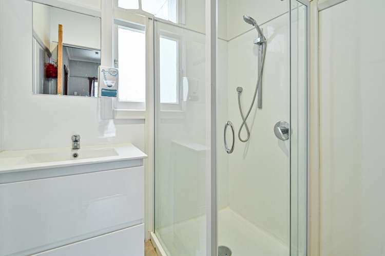 4/402 Queen Street East Hastings_6