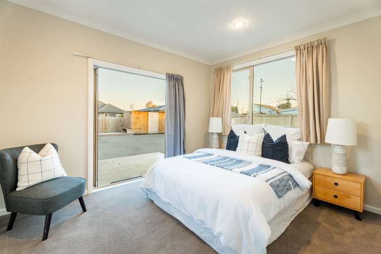 666 Avonside Drive Avonside_7