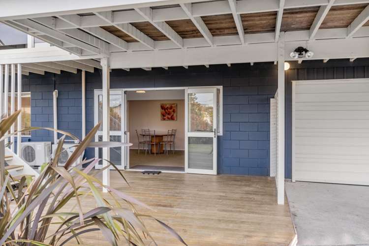 2 Banks Street Cooks Beach_16