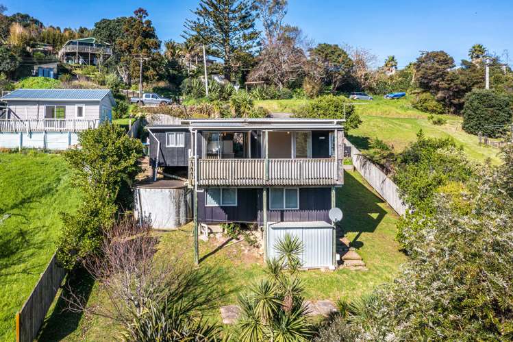 23 Ocean Road Surfdale_9