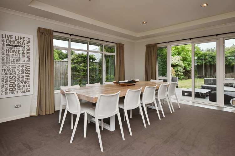 17 Springbrook Lane Northwood_19