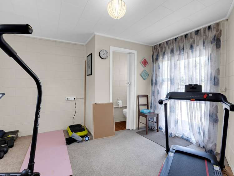 9 Matthews Crescent Melville_53