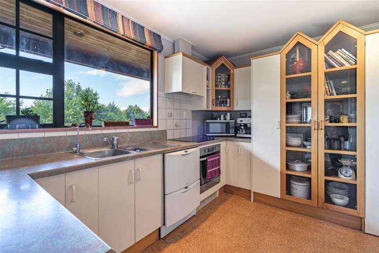 141 Mckinnon Road Gore Surrounds_8