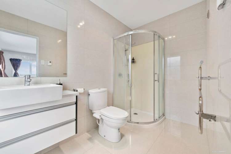 15 Shandon Street Flat Bush_15