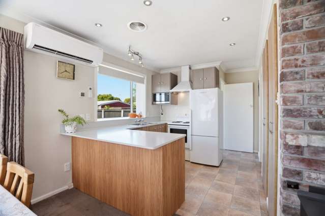 37 Dunstan Crescent Hornby_2