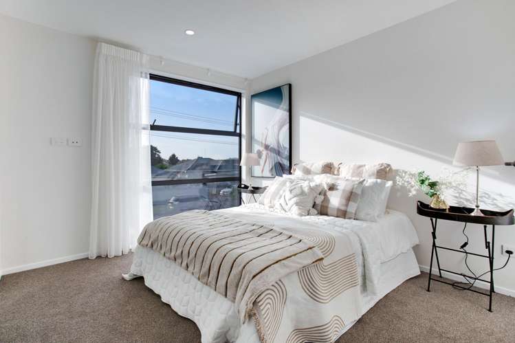 2/129 Richardson Road Mount Albert_12