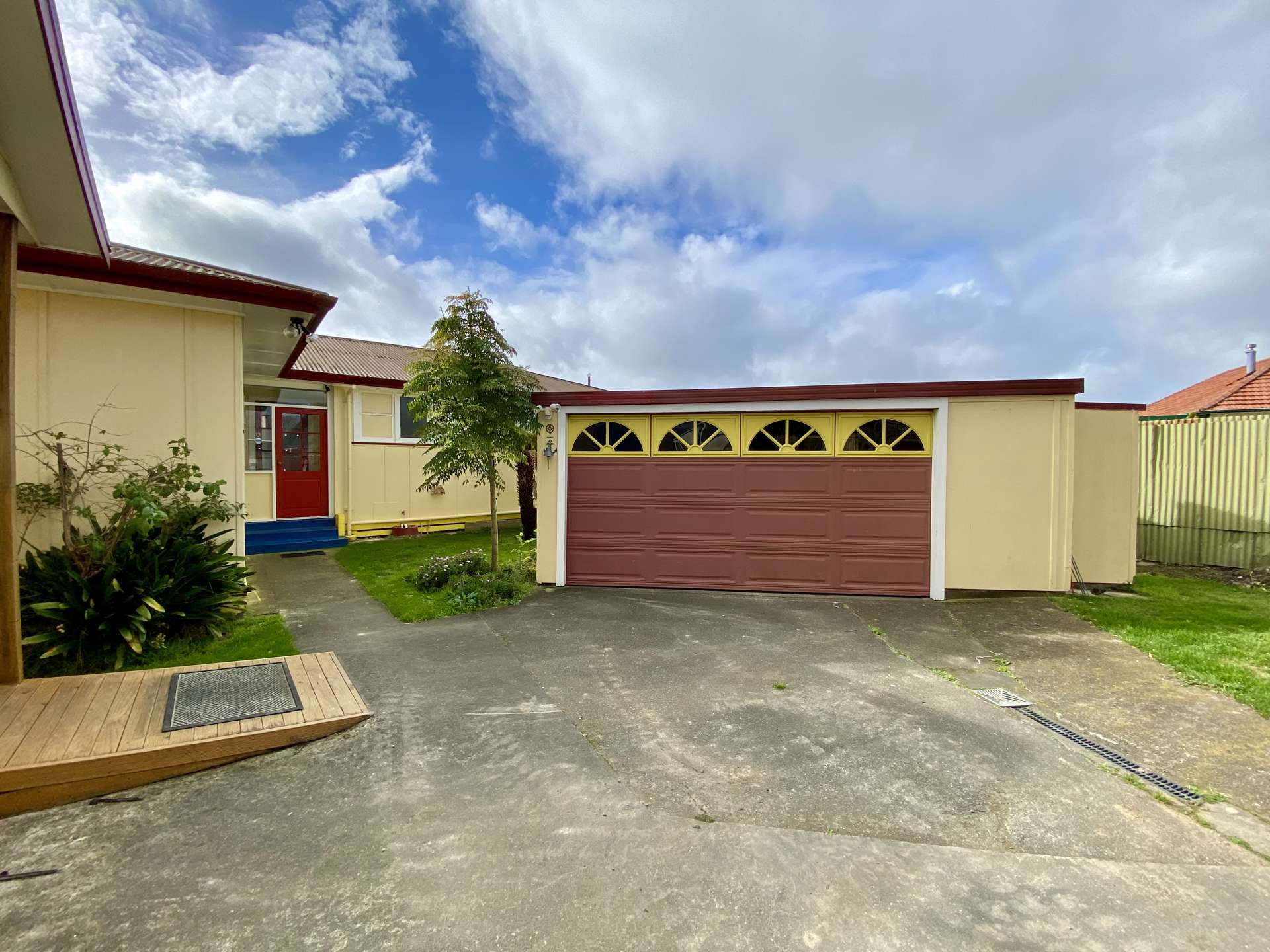 7 Exeter Crescent Takaro_0