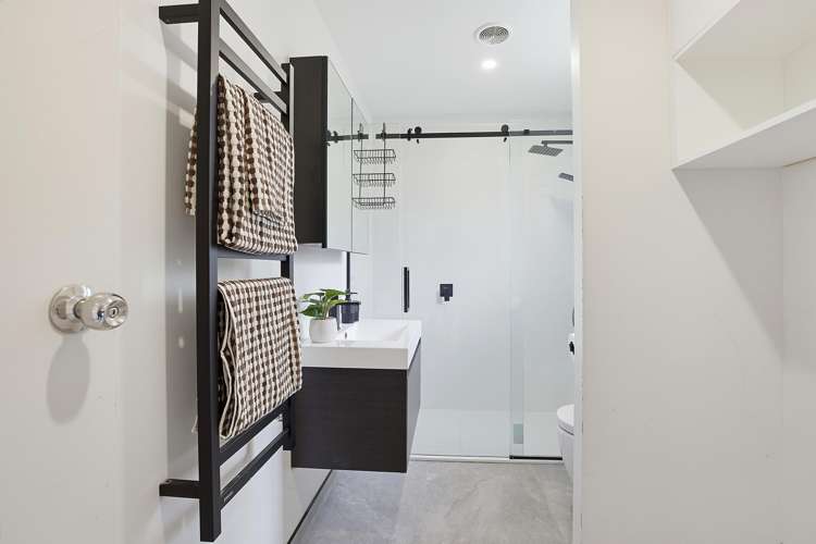 3 Chaucer Way Karori_8