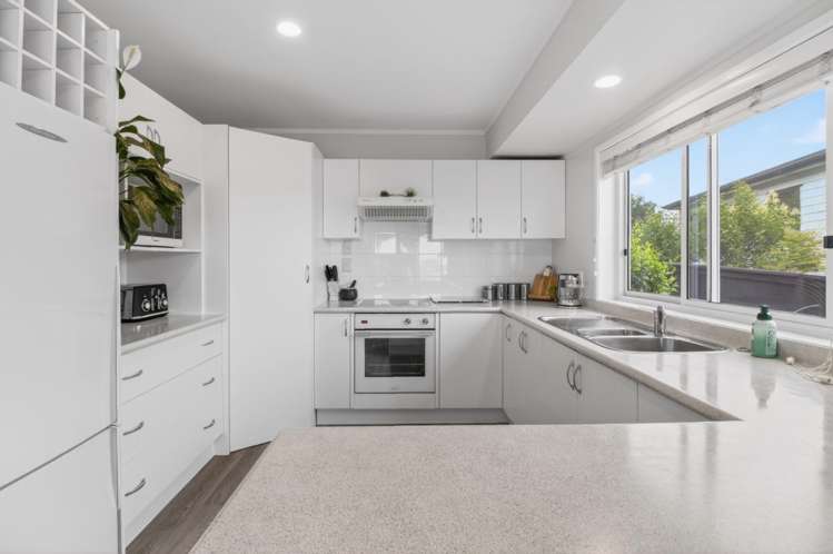 12A Bannings Way Hobsonville_6