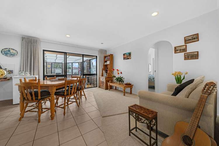 120 Walter Strevens Drive_4