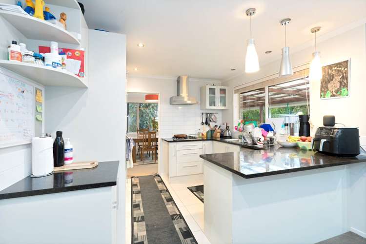 11 Bonny Crescent Massey_8