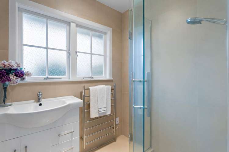 355 East Coast Road Mairangi Bay_26