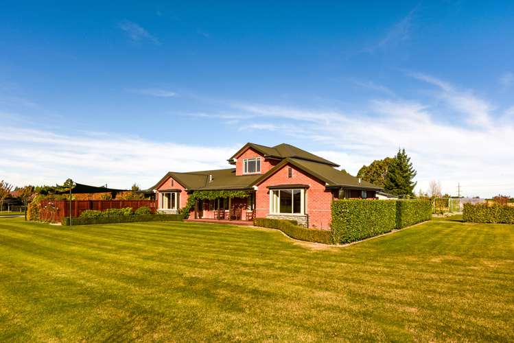 17 Mchugh Crescent Darfield_21