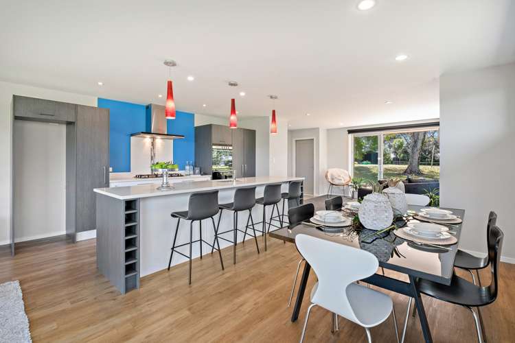 160 Torkar Road Clarks Beach_13