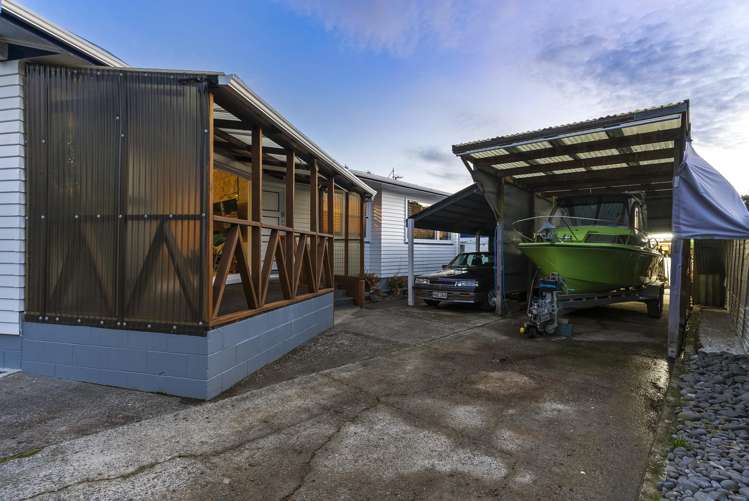 55 Captain Scott Road Glen Eden_24
