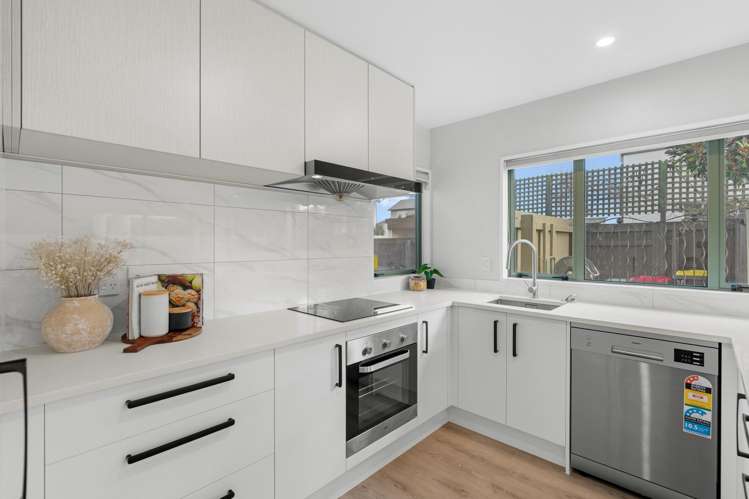 1/90 Matai Street West_5