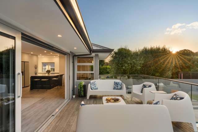 Prime Location, Large Family Living