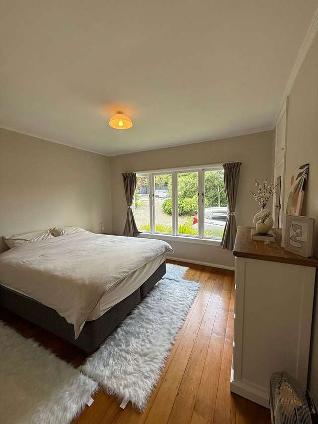 67 Lake Crescent Hamilton Lake_3