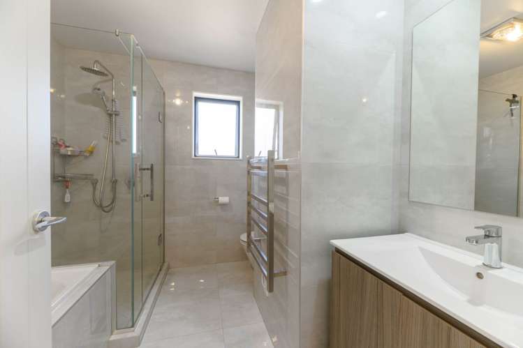 49b Titirangi Road New Lynn_14