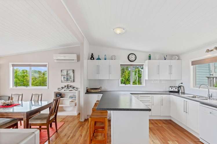 13 Marama Avenue Surfdale_4