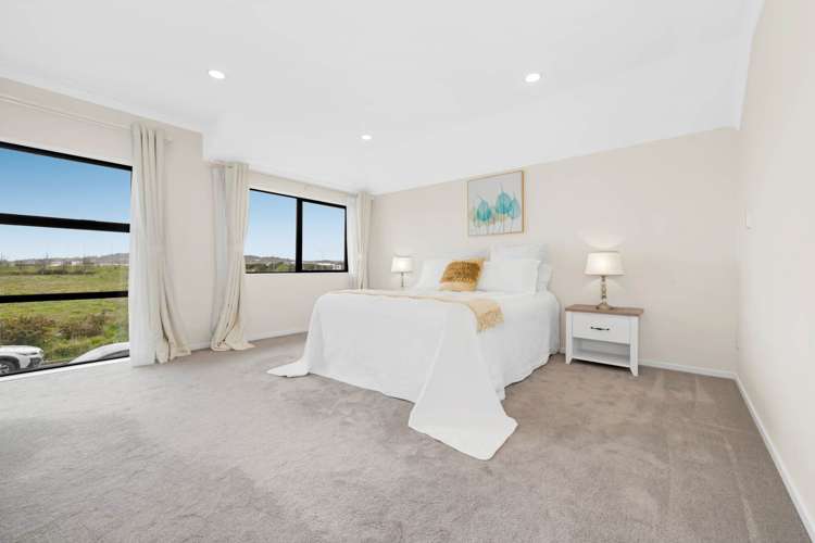 27 Hakinakina Drive Flat Bush_13