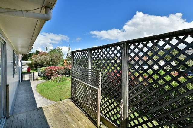 1 Edgewater Grove Orewa_2