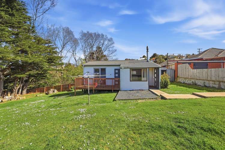 5 Columba Avenue Calton Hill_15