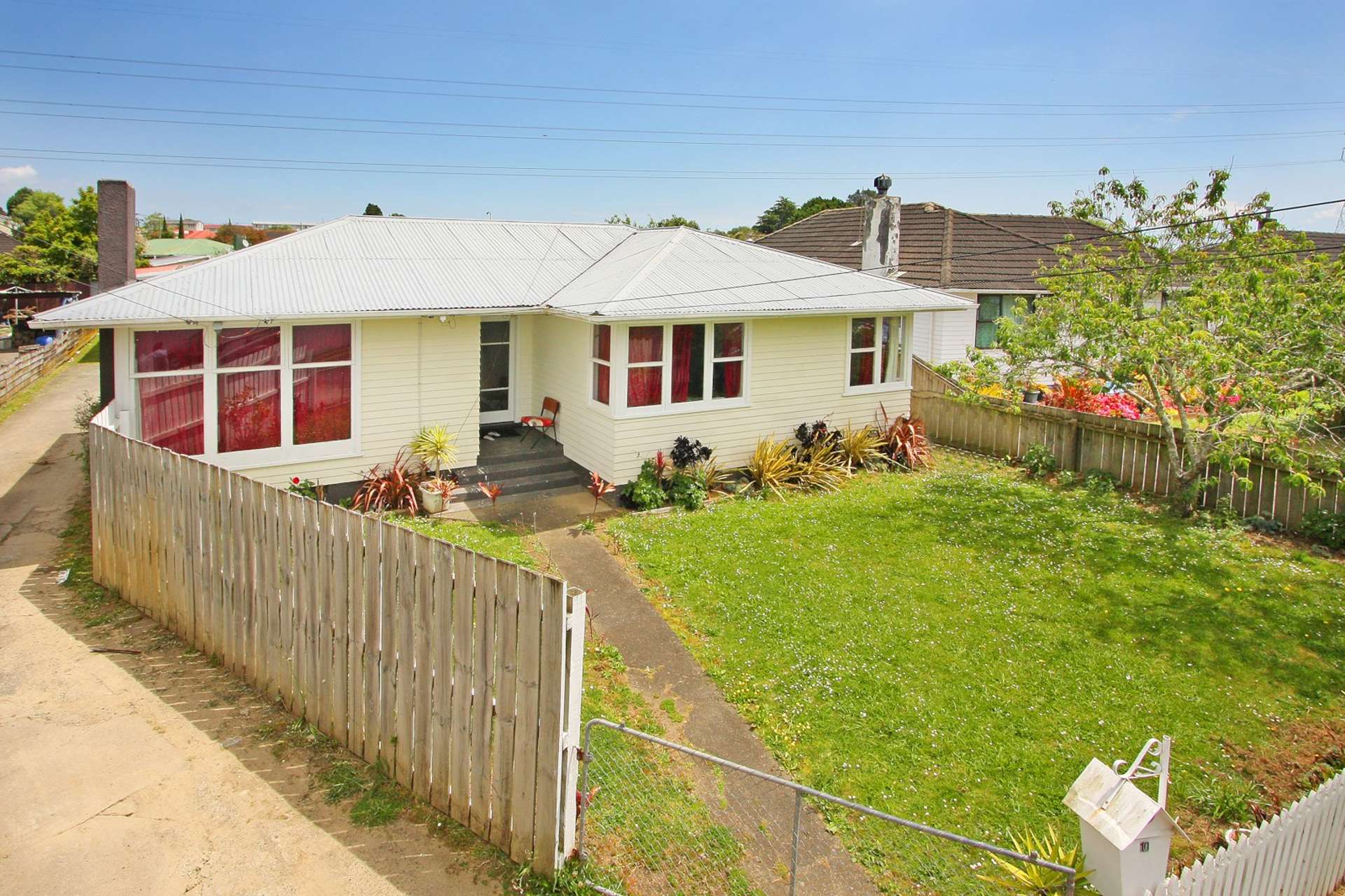 1/10 Fisher Crescent Otara_0