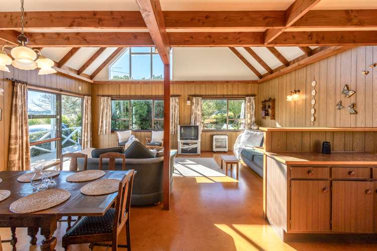 17 Kennedy Point Road Surfdale_16