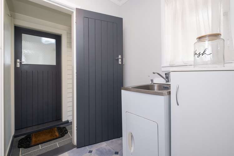 16 Tucker Lane Clive_16