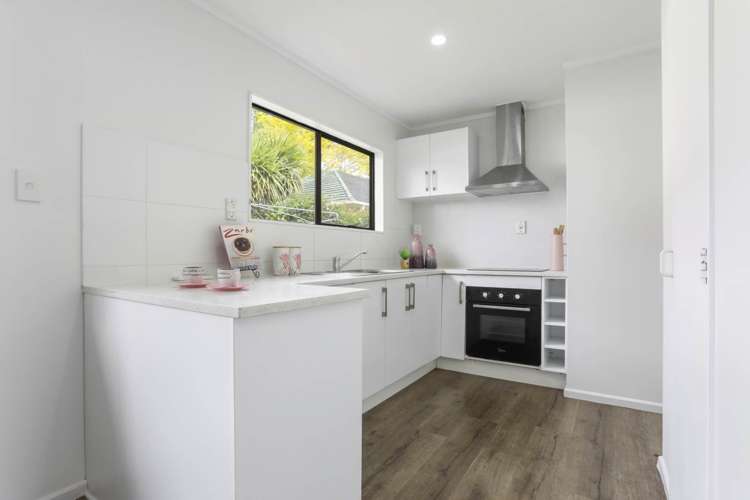 2/58 Clevedon Road Papakura_5