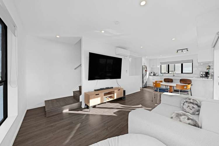 8/45 Dale Crescent Pakuranga_16