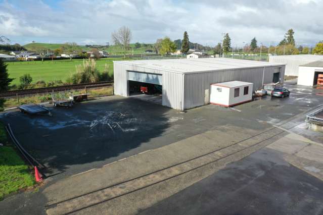Available now - Industrial building and yard space