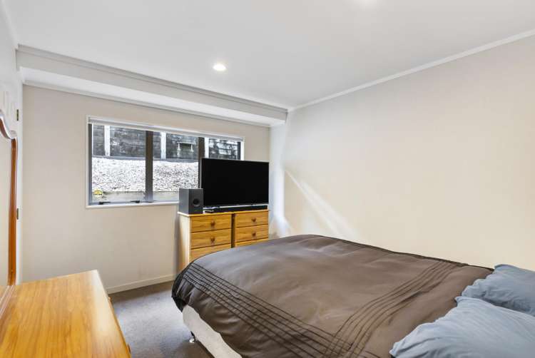 105 Waitakere Road Waitakere_15