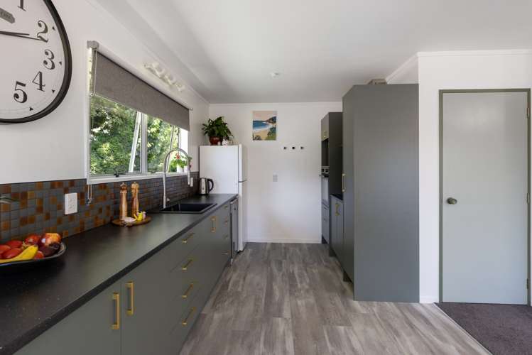 6 Byron Way Otumoetai_2