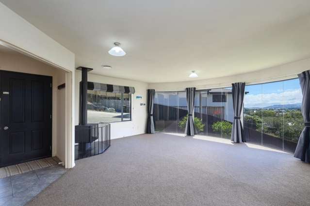 18 Olympus Way Richmond_1