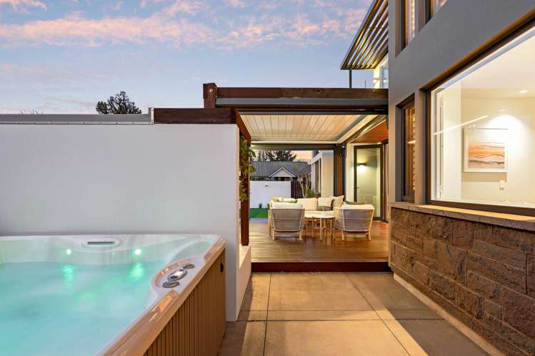21 Bluestone Drive Waitikiri_35