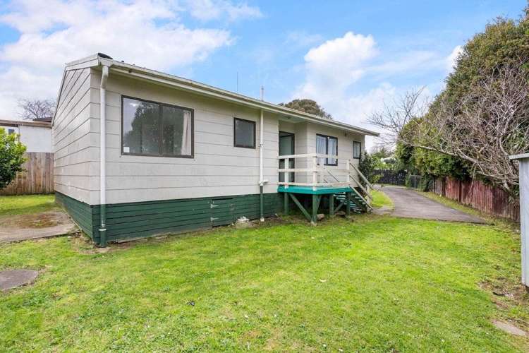 2/32 Maplesden Drive Clendon Park_1