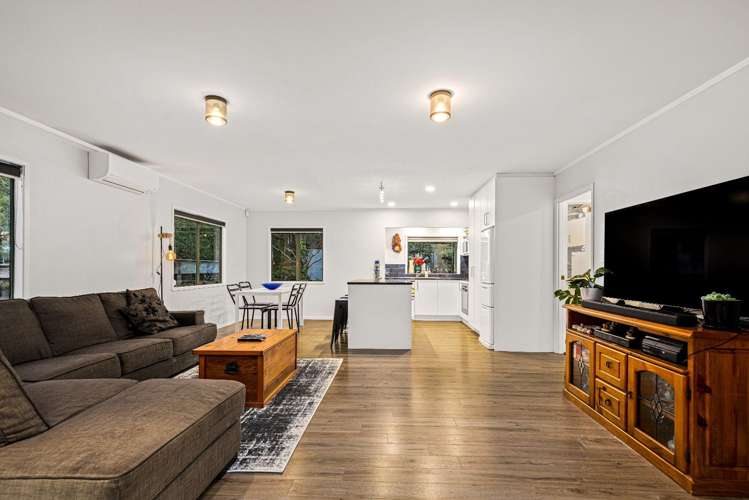 25a Crompton Road Massey_6