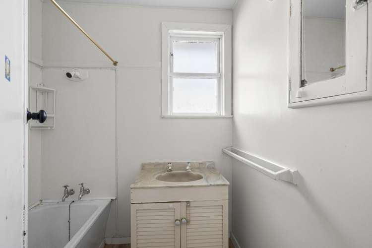 89 Emmett Street Shirley_13