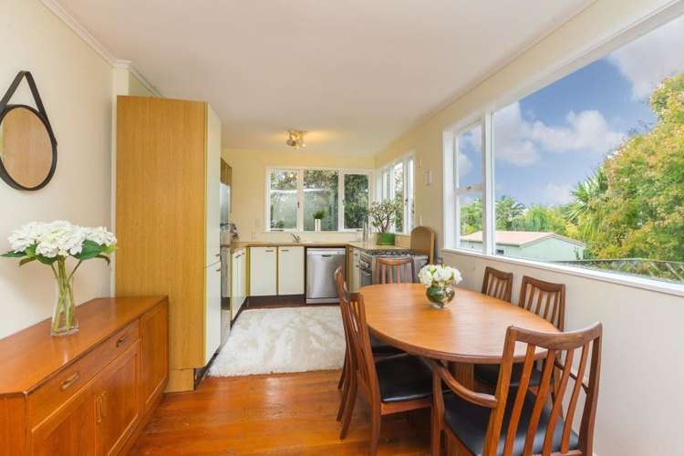 67 Old Lake Road Narrow Neck_12