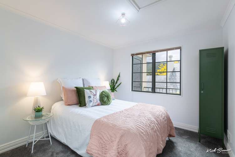 29 Clearwater Terrace Brown Owl_20