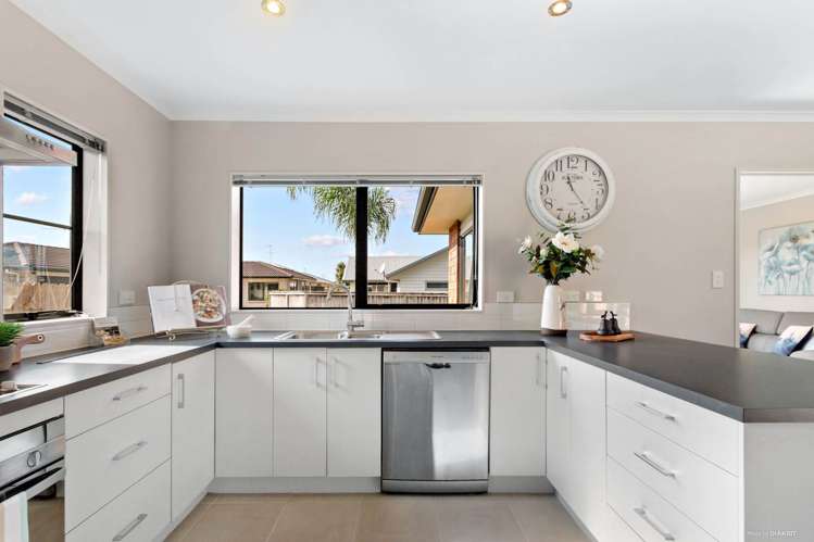 17 Parsot Place Pukekohe_1