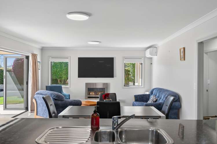 1 Bellbird Rise Pyes Pa_7