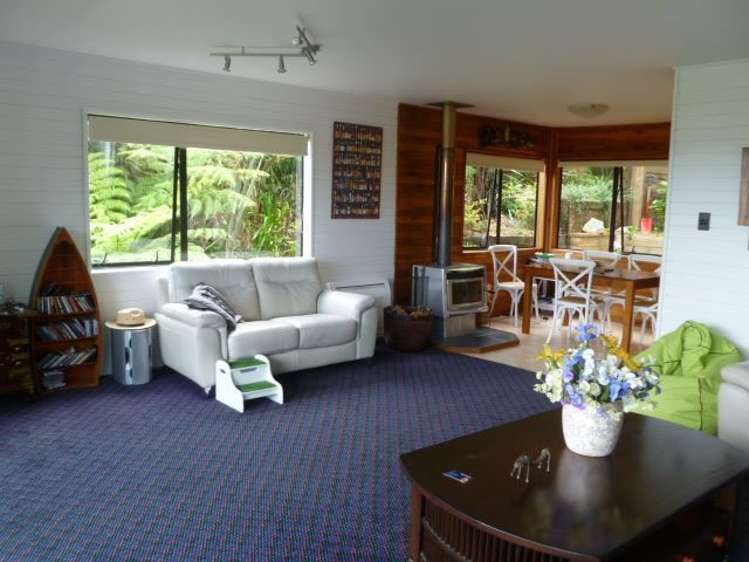 1 Pohutukawa Grove Whitianga_1