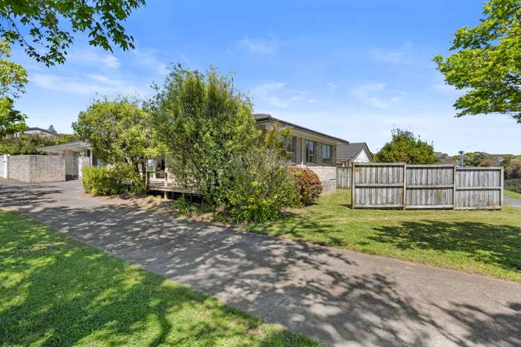 1/112 Prince Regent Drive Half Moon Bay_12