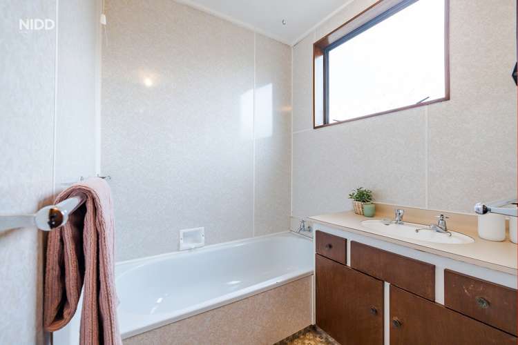 2c Rennie Street Green Island_11