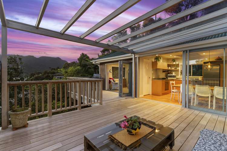 2e Foster Avenue Huia_5